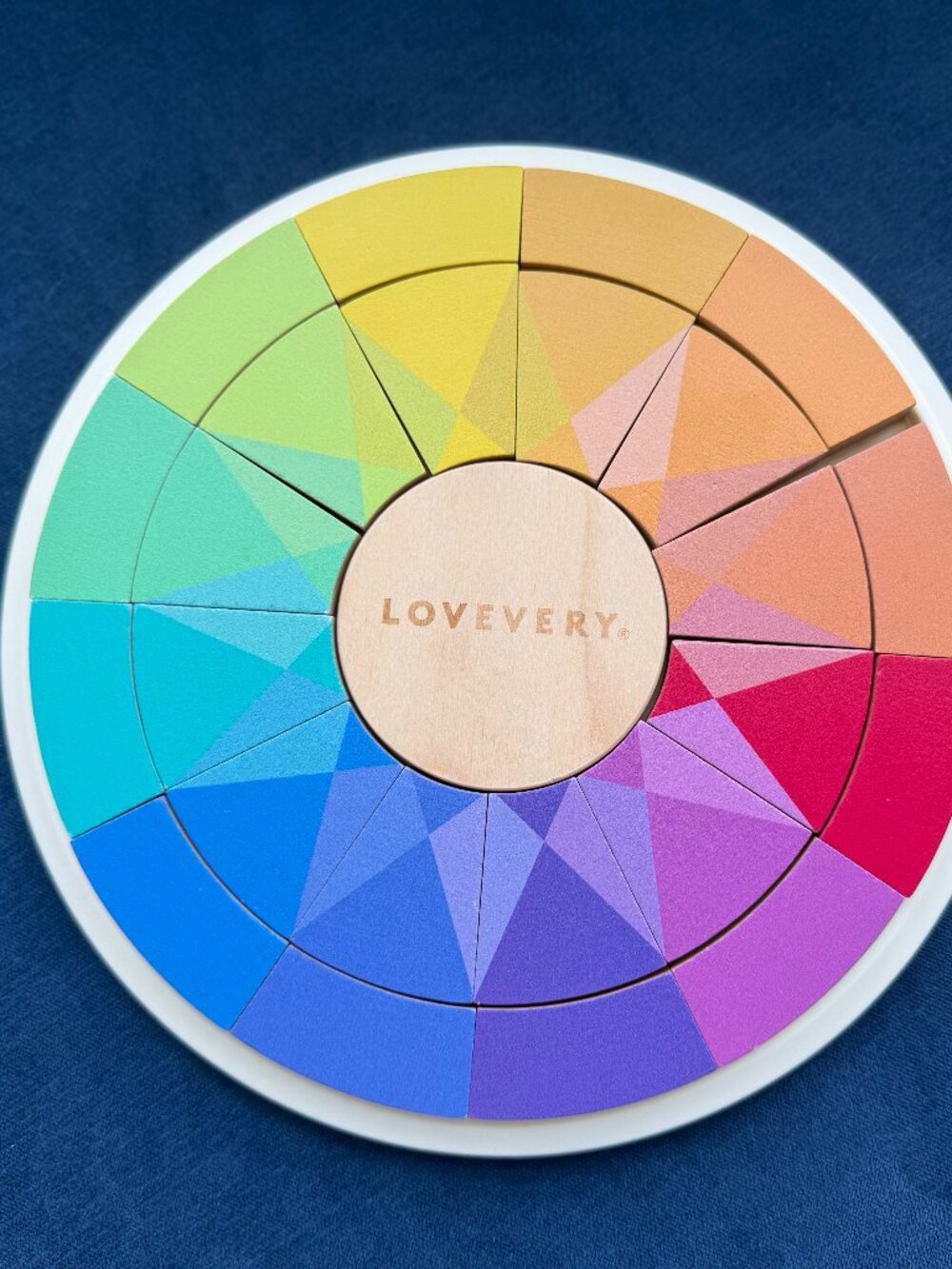 LOVEVERY Color Theory Puzzle